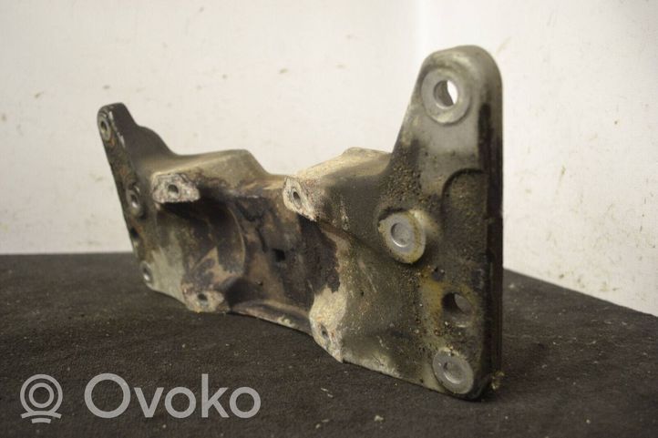 BMW 7 F01 F02 F03 F04 Pavarų dėžės tvirtinimo kronšteinas 6789483