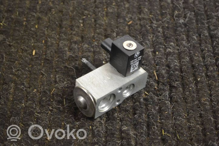 BMW X7 G07 Solenoidinis vožtuvas 9496916