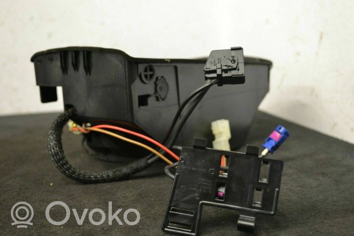 BMW 7 F01 F02 F03 F04 Główny schowek tunelu środkowego 9157022