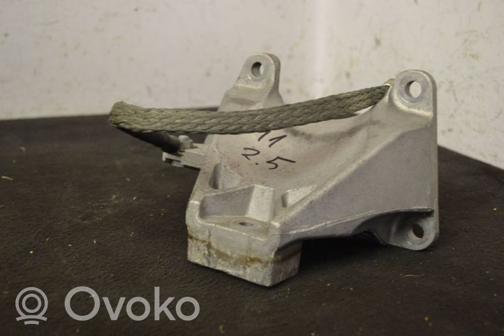 BMW 5 F10 F11 Pavarų dėžės tvirtinimo kronšteinas 6781235