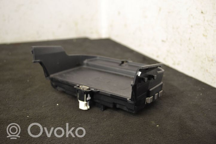 BMW 5 G30 G31 Moduł ładowania bezprzewodowego 6801509