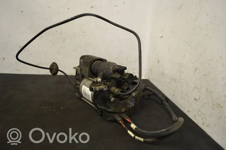 Volvo XC90 Compresseur / pompe à suspension pneumatique 31360755