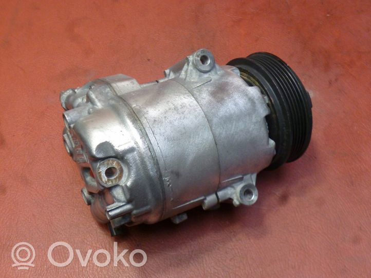 Opel Corsa E Kompresor / Sprężarka klimatyzacji A/C 39029422