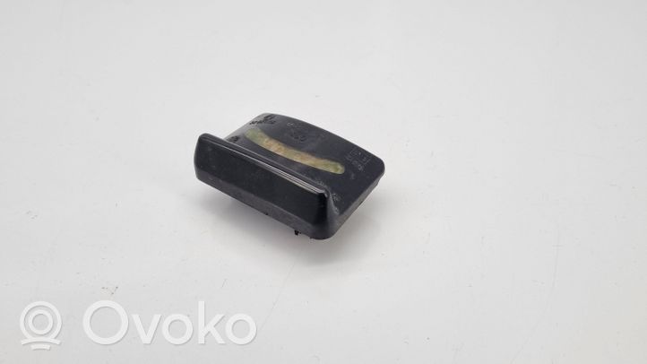 Volvo 740 Lampa oświetlenia tylnej tablicy rejestracyjnej 22821R4