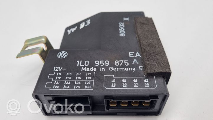 Volkswagen PASSAT B3 Comfort/convenience module 1L0959875A