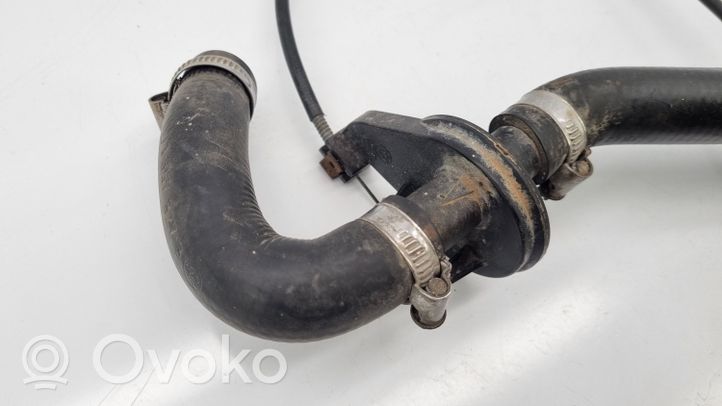 BMW 5 E28 Zawór sterujący płynu chłodzącego 1368650