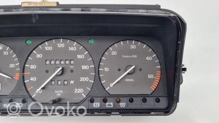 Volkswagen PASSAT B4 Compteur de vitesse tableau de bord 3A0919033C