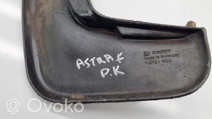 Opel Astra F Front mudguard 90397275