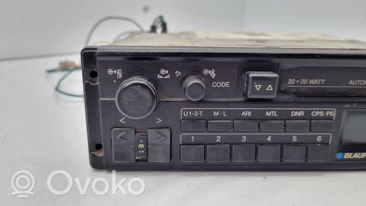 Volkswagen Golf II Panel / Radioodtwarzacz CD/DVD/GPS BP8490A3400804