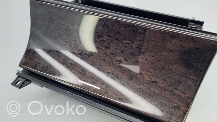 Mercedes-Benz E W210 Popielniczka przednia tunelu środkowego 