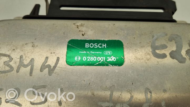 BMW 5 E28 Sterownik / Moduł ECU 0280001300