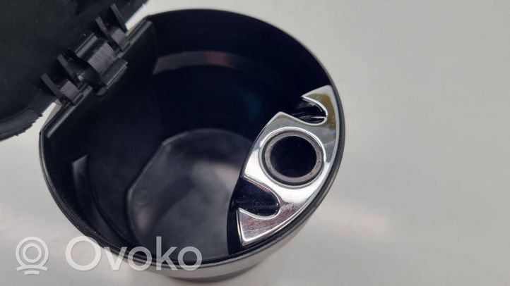 Volkswagen New Beetle Popielniczka przednia tunelu środkowego 1C0857962E