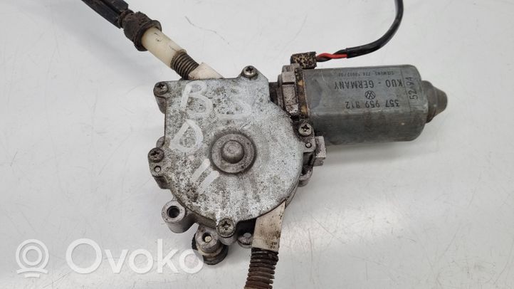 Volkswagen PASSAT B3 Elektryczny podnośnik szyby drzwi tylnych 357959812