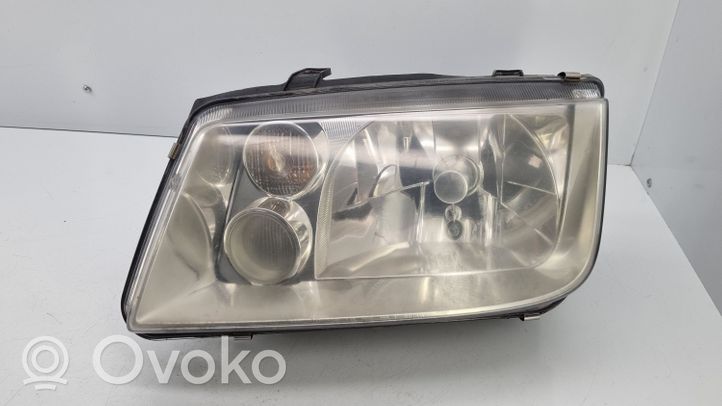 Volkswagen Bora Lampa przednia 96359700L