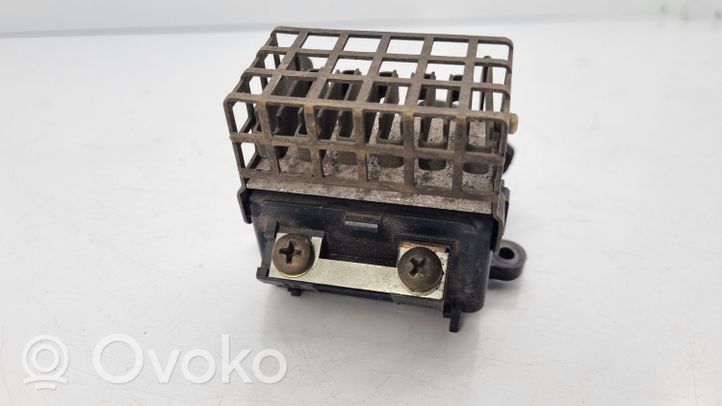 Volkswagen Golf II Glow plug pre-heat relay 191919141B