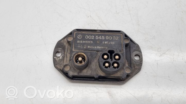 Mercedes-Benz W123 Module d'allumage 0025459032