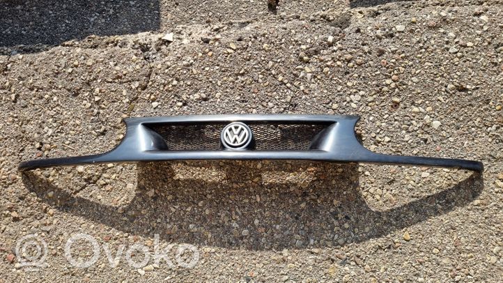 Volkswagen Golf III Grille de calandre avant 