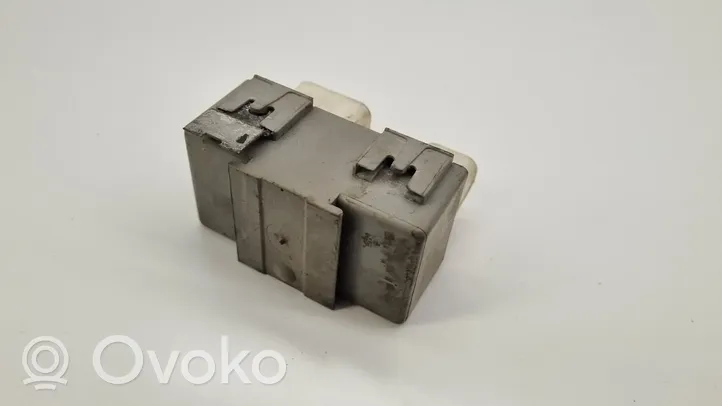 Volvo S40, V40 Coolant fan relay 808999