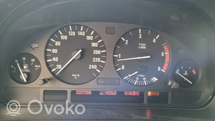 BMW 5 E39 Licznik / Prędkościomierz 6906998