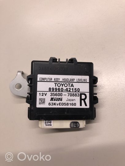 Toyota RAV 4 (XA40) Module d'éclairage LCM 8996042150