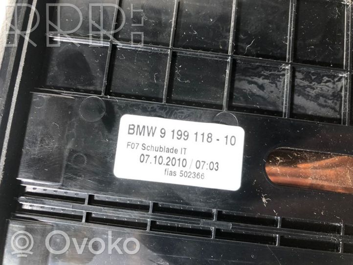 BMW 5 GT F07 Boite à gants 919911810