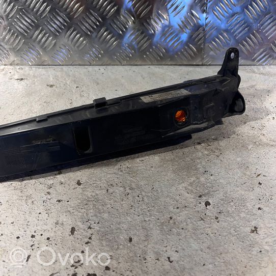 Audi Q7 4L Indicatore di direzione anteriore 89313129