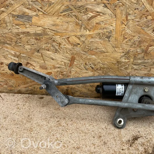 Volvo V70 Front wiper linkage and motor 8648345