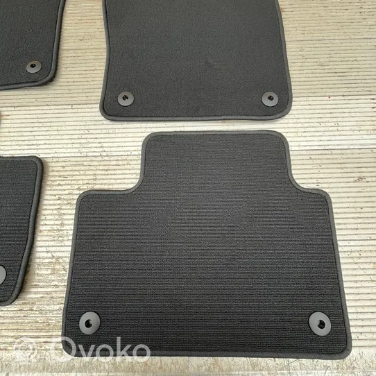 Volvo V60 Kit tapis de sol auto 32241804