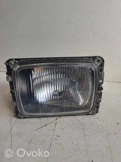 Mercedes-Benz 309 Lampa przednia 