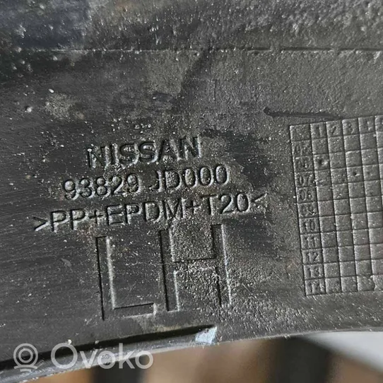 Nissan Qashqai Takalokasuojan koristelista 93829JD000