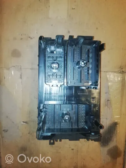 Chevrolet Volt I Module de fusibles 22785254