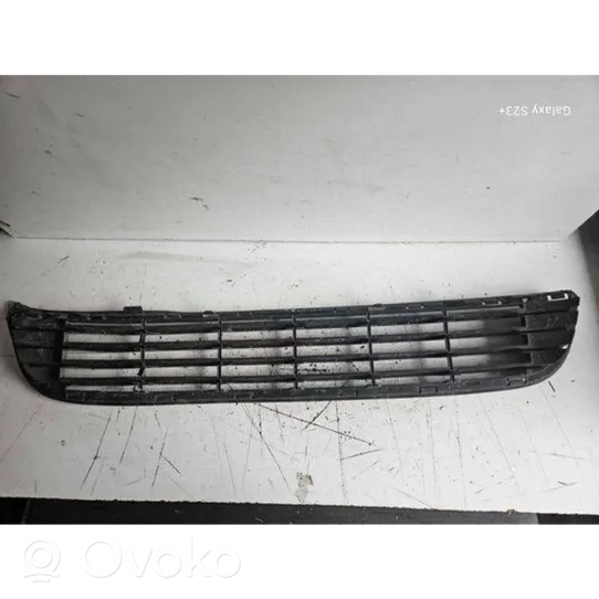 Citroen Berlingo Kratka dolna zderzaka przedniego 9681519877