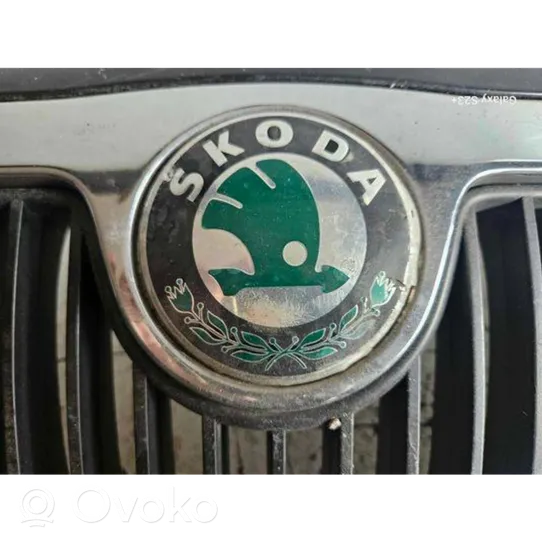 Skoda Fabia Mk1 (6Y) Grotelės priekinės 6Y0853668