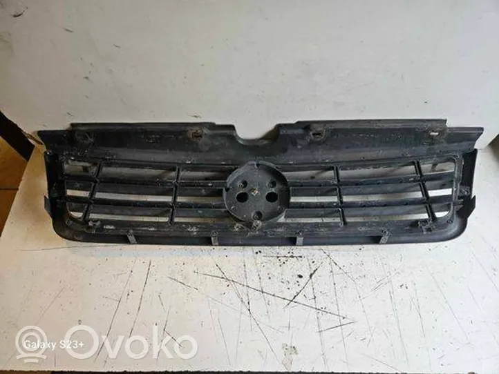 Fiat Ducato Etupuskurin ylempi jäähdytinsäleikkö LS132915801