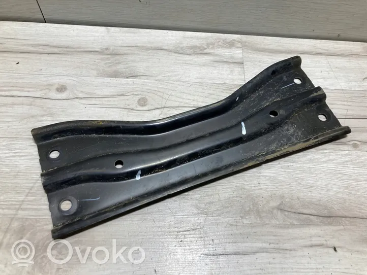 Nissan Micra K14 Staffa/supporto di montaggio della marmitta 