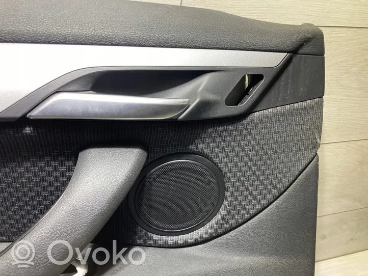 BMW X2 F39 Rivestimento del pannello della portiera anteriore 8355784