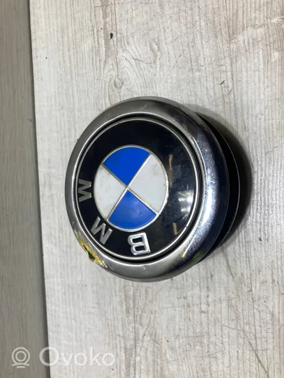 BMW X2 F39 Uchwyt / Rączka zewnętrzna otwierania klapy tylnej / bagażnika 7436404