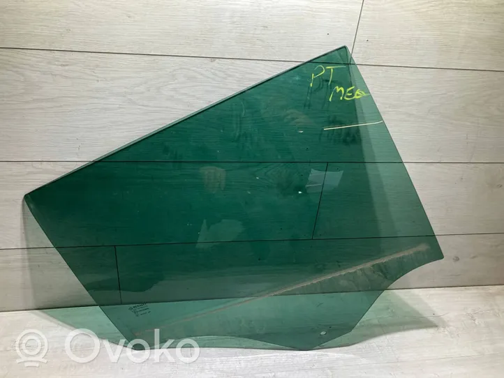 Renault Megane IV Rear door window glass 