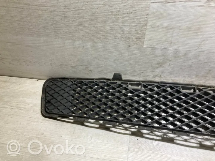 Mercedes-Benz C W204 Front bumper lower grill A2048851212