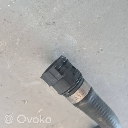 BMW 7 G11 G12 Węże/rury chłodzące silnik samochodu elektrycznego 8602681