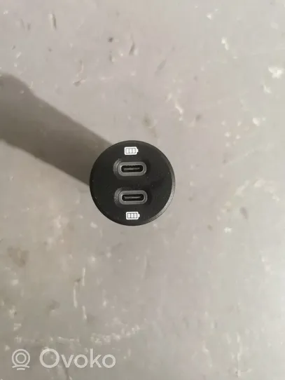 Porsche Macan Connecteur/prise USB 95B035252H