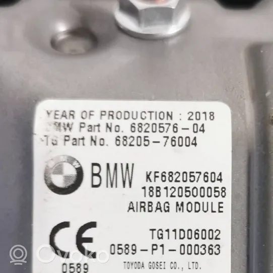 BMW 5 G30 G31 Poduszka powietrzna Airbag chroniąca kolana 6820576