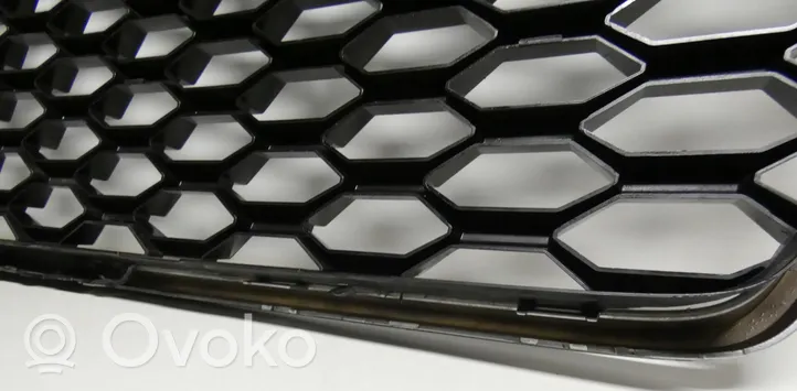 Audi A6 C7 Grille calandre supérieure de pare-chocs avant 4G0853653N