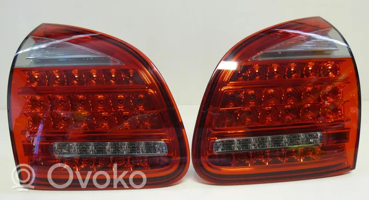 Porsche Cayenne (92A) Set feux arrière / postérieurs 7P5945096K