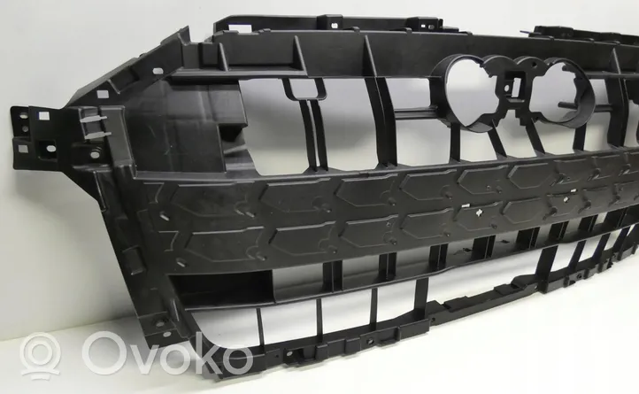 Audi A8 S8 D5 Maskownica / Grill / Atrapa górna chłodnicy 4n0807233F