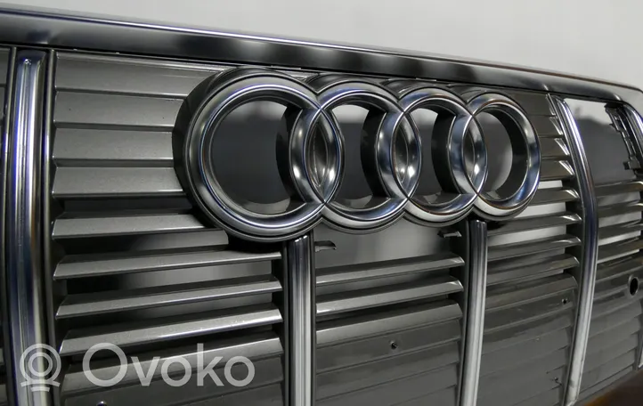 Audi e-tron Maskownica / Grill / Atrapa górna chłodnicy 22008899