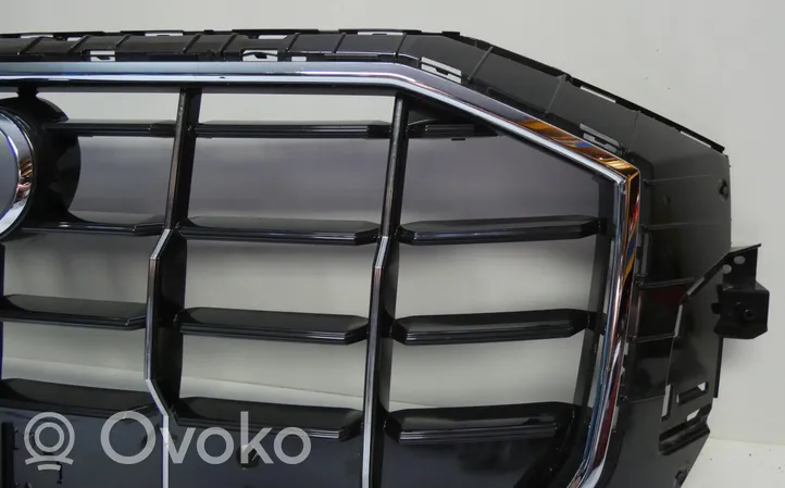 Audi Q8 Maskownica / Grill / Atrapa górna chłodnicy 4M8.853.651.AS