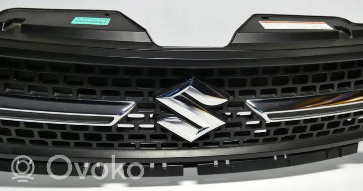 Suzuki Ignis Maskownica / Grill / Atrapa górna chłodnicy 72112-62R0