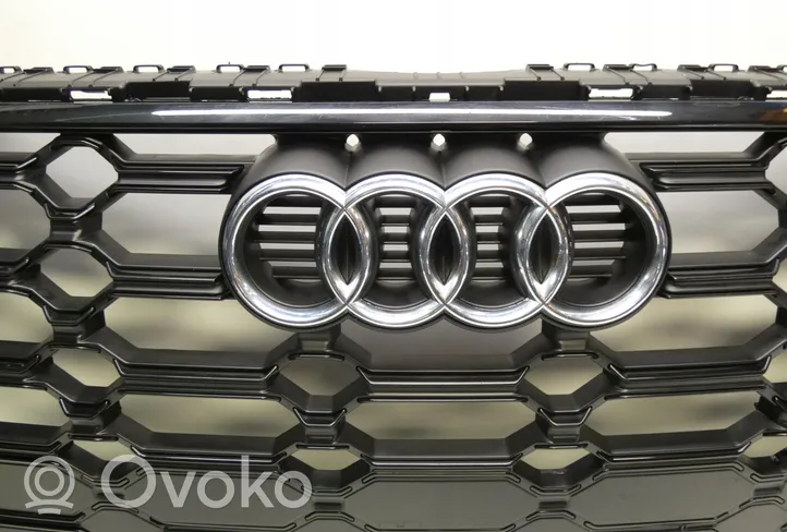 Audi Q5 SQ5 Etupuskurin ylempi jäähdytinsäleikkö GRILL