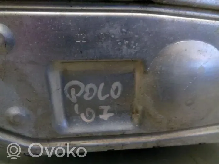 Volkswagen Polo IV 9N3 Gear shifter/selector 